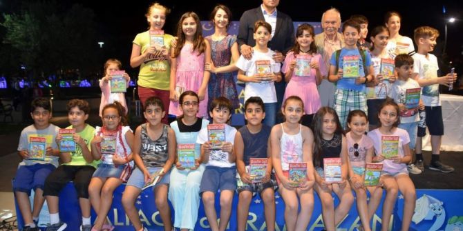 Aliağalı Çocuklardan Muzaffer İzgü’ye Sevgi Seli