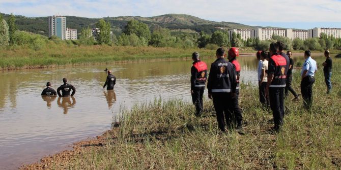 Yüzmek İçin Girdiği Kızılırmak’ta Kayboldu