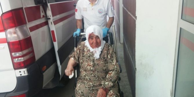 Yaşlı Kadın Damdan Düştü