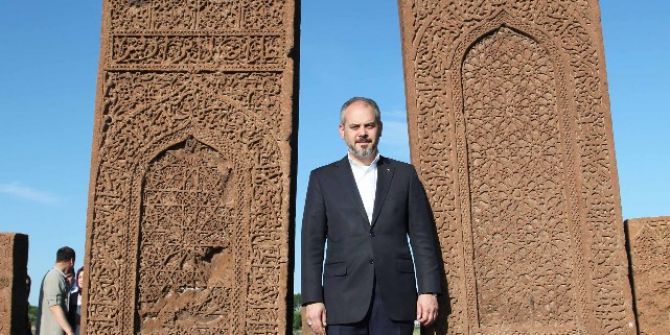 Bakan Kılıç’ın Bayırbucak Türkmeniyle Renkli Diyaloğu Kahkahaya Neden Oldu