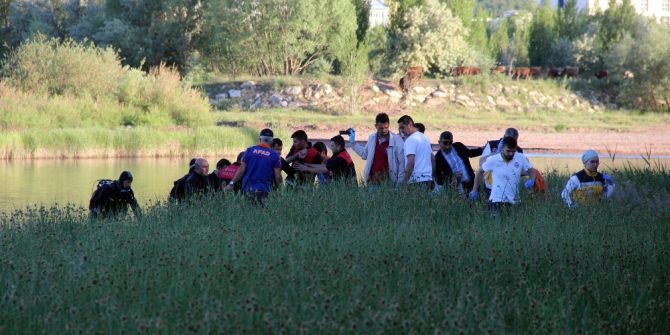 Kızılırmak’ta Kaybolan Gencin Cesedine Ulaşıldı