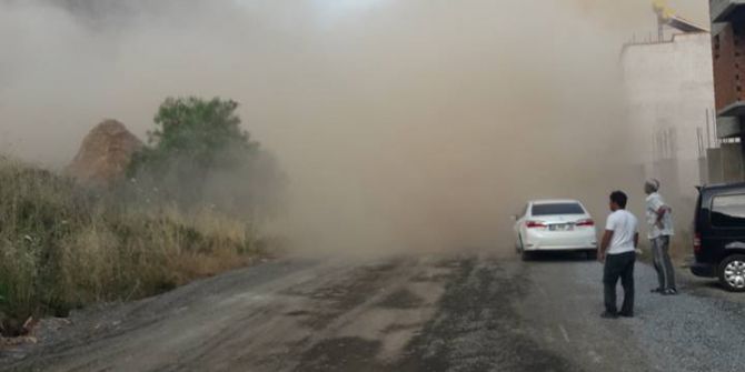 Kuşadası’nda Taş Ocağında Heyelan