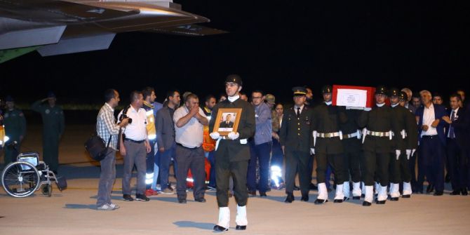 Hakkari Şehidinin Naaşı Memleketi Ordu’ya Getirildi