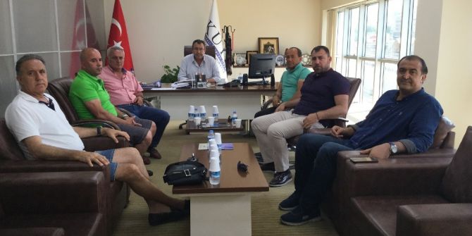 Kuşadası Ticaret Odası Çarşı Esnafı Temsilcileriyle Toplantı Yaptı