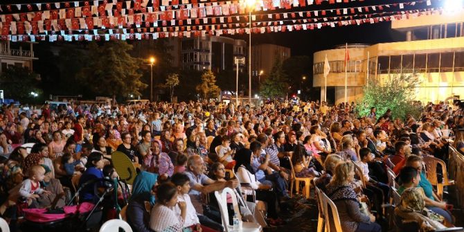 Burhaniyeliler İsmail Özkan’la Coştu