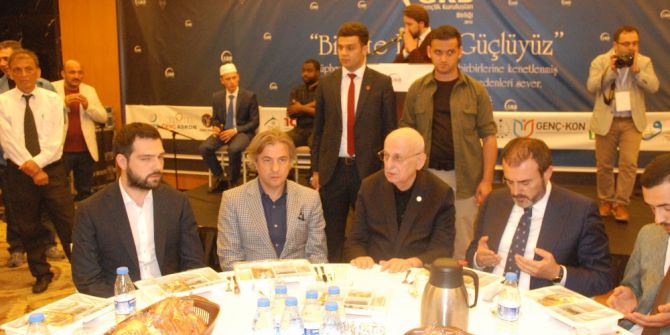 Tbmm Başkanı Kahraman, Gençlik Kuruluşları Birliği Sahuruna Katıldı