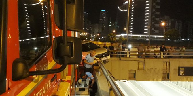 Köprülü Kavşakta Akıl Almaz Kaza