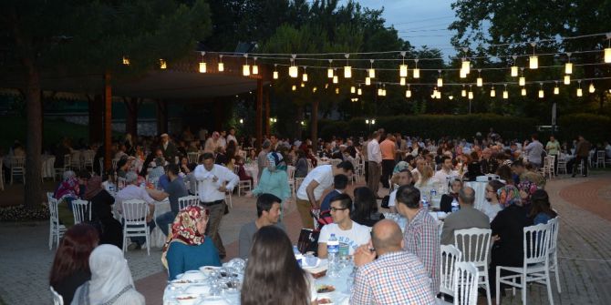 Dündar, Şehit Aileleri Ve Gazilerle İftarda Buluştu