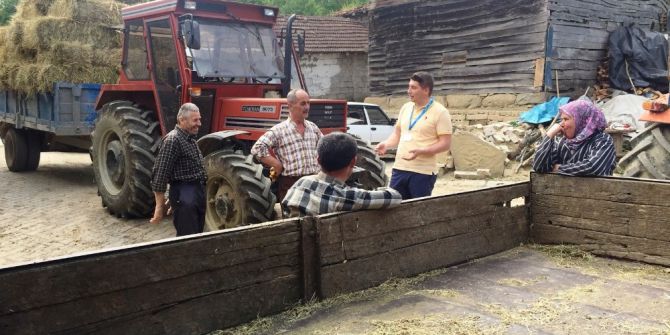 Köylülerle İzmit Belediyesi İç İçe