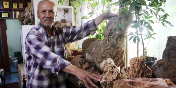 Taş Koleksiyonu Evinden Taştı