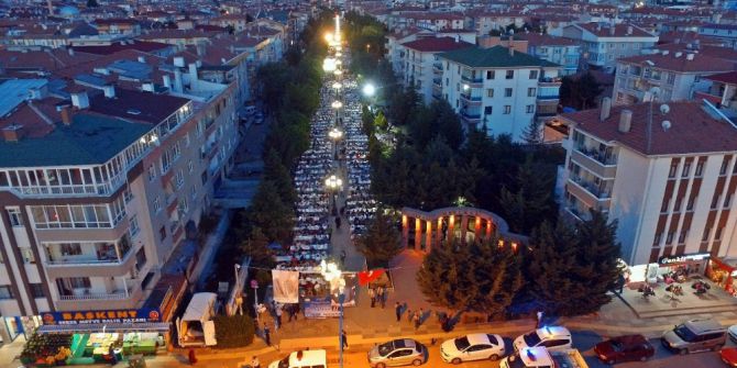 Gölbaşı Belediyesi’nin Mahalle İftarları Devam Ediyor