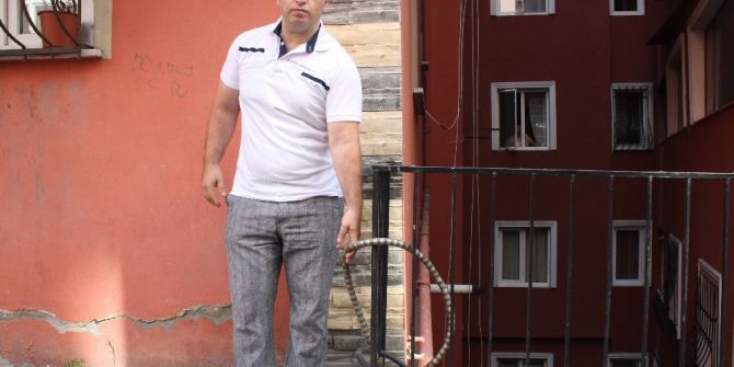 Telefonla Konuşuyormuş Gibi Yapıp 20 Saniyede Motosikleti Çaldı