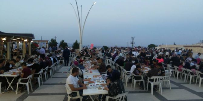 Mhp’dan İftar Yemeği