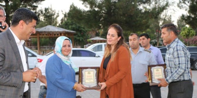 Referandum Rekorunun Mimarlarına Ödül