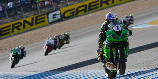 Kenan Sofuoğlu’dan Bir Zafer Daha