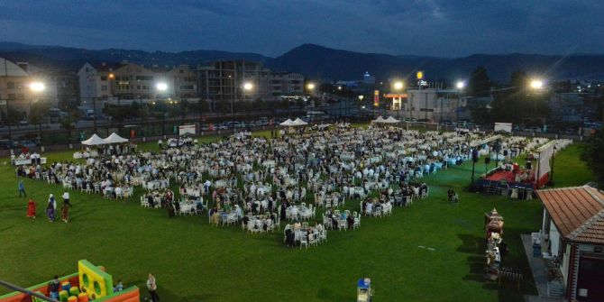 Nilüfer Belediyesi 30. Kuruluş Yıl Dönümünü Çalışanlarıyla Kutladı