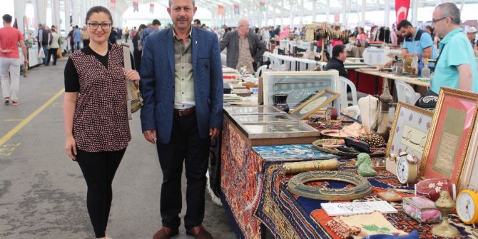 Bursa’daki Antikacı Pazarına Yoğun İlgi