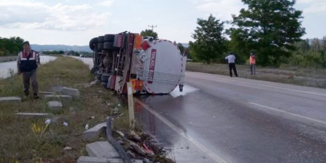 Mazot Yüklük Tanker, Yolda Yan Yattı