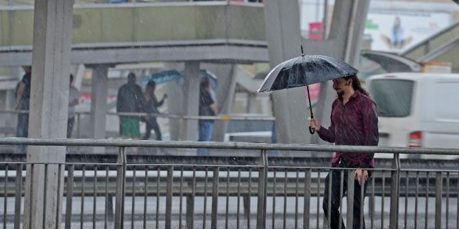 İstanbul’da Yağmur Etkili Oluyor