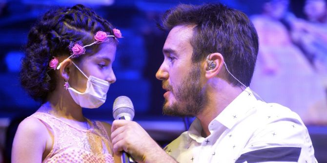 Ceceli, Kanser Hastası Küçük Hayranının Hayalini Gerçekleştirdi