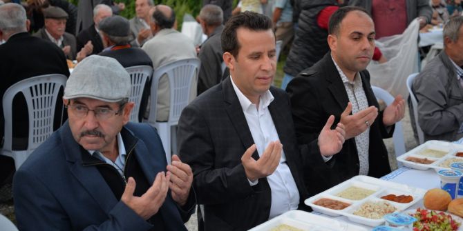 Hamidiye Köyündeki İftar Programında Köylüler Hasret Giderdi