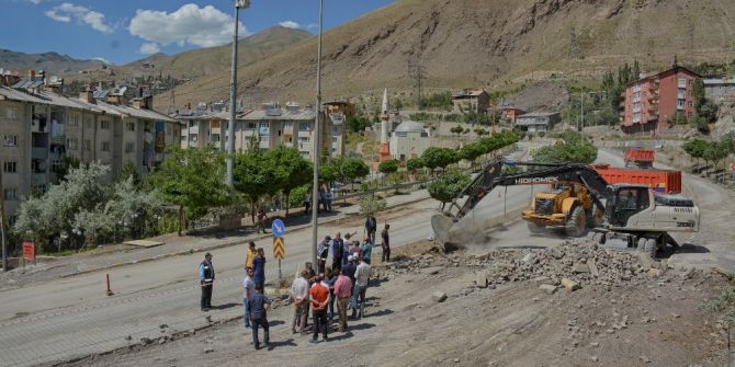 Hakkari’nin Asırlık Sorunları Çözülüyor