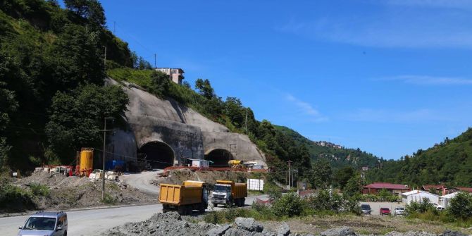 Rize’de Salarha Tüneli’nin Delme Çalışmalarında Bin 600 Metrelik Mesafe Alındı