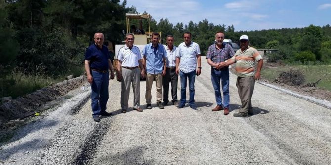 Yenice’de Köy Yolları Asfaltlanıyor