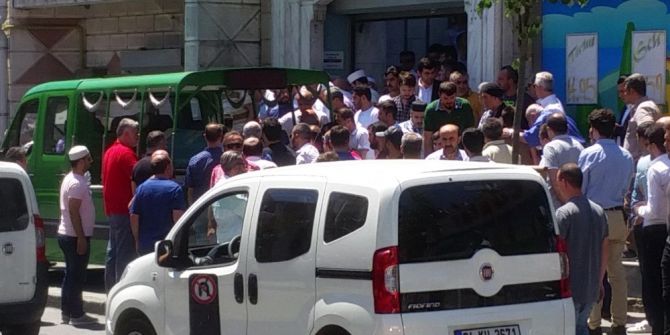 İstanbul’da Kamyonet Dehşeti: 1 Ölü, 1 Yaralı