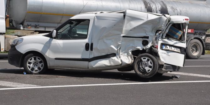 Kars’ta Trafik Kazası: 3 Yaralı