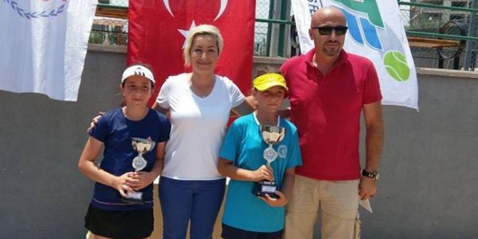 Mersin’de Düzenlenen 12 Yaş Tenis Turnuvası Sona Erdi