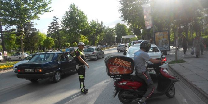 Polis Kurallara Uymayan Motosiklet Sürücülerine Ceza Yağdırdı