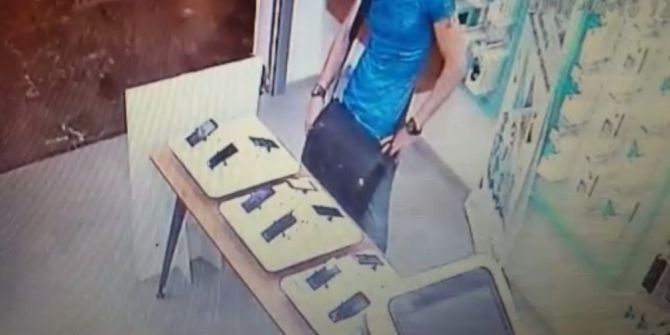 Denizli’de Telefon Hırsızlığı Kamerada
