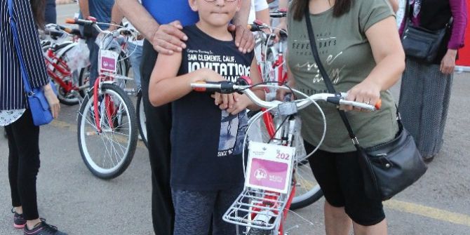 Mezitli Belediyesi, Babalar Günü’nde 50 Bisiklet Dağıttı