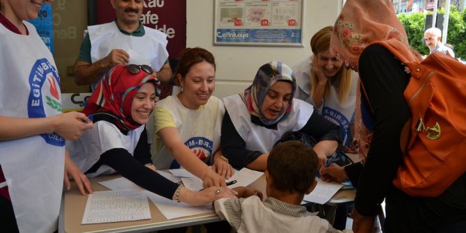 Eğitim-bir-sen’den Yetimlere Bayram Hediyesi