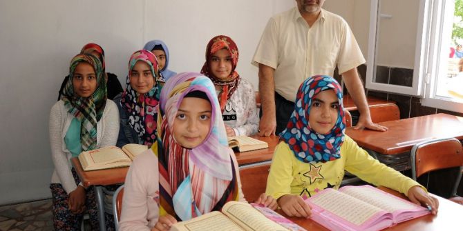 Erdemli’de Yaz Kur’an Kursları Açıldı