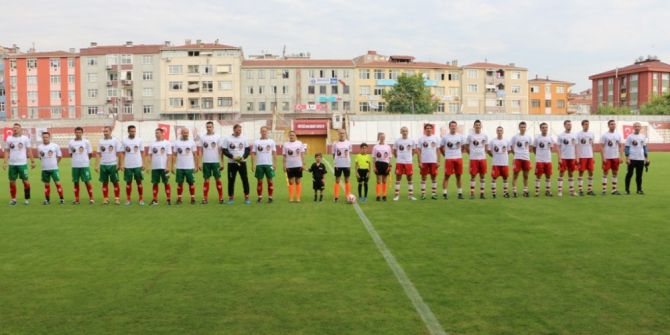 Kartal Belediyesi’nin Ev Sahipliğinde Türk-bulgar Dostluk Maçı
