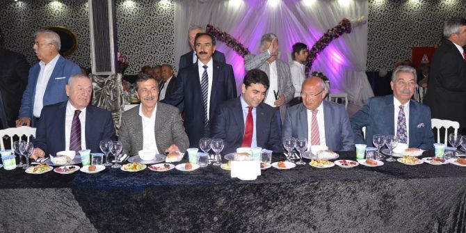 Başkan Ataç, İftar Programlarına Katılmaya Devam Ediyor