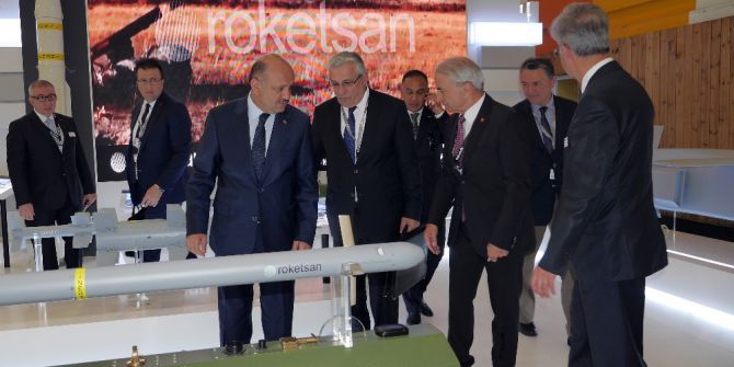 Savunma Bakanı Işık Paris Havacılık Fuarında