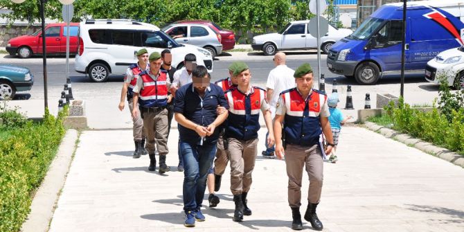 Sahte Dolarla Yakalandılar