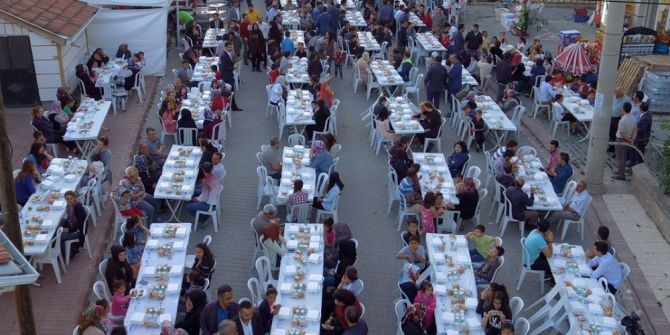 Belediyenin İftarında Vatandaşlar Kaynaşma İmkanı Buluyor