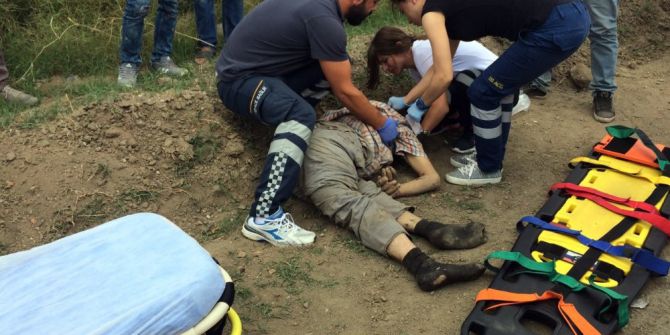 Motosiklet İle Minibüs Kafa Kafaya Çarpıştı: 1 Ölü