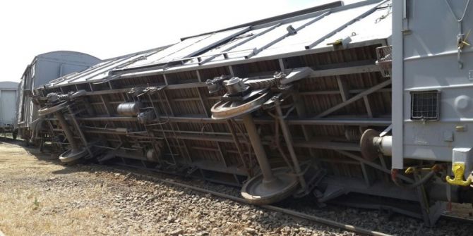 Bingöl’de Yük Treninin Vagonları Raydan Çıktı