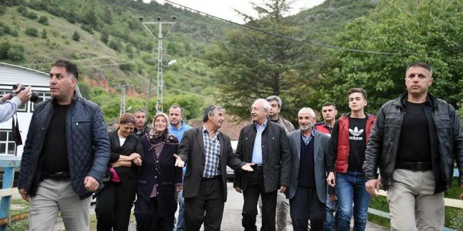 Chp Genel Başkanı Kılıçdaroğlu, İftar Sofrasına Konuk Oldu