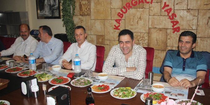 İhlas Teknik Servis Çalışanları Ve İhlas Yöneticileri İftarda Buluştu