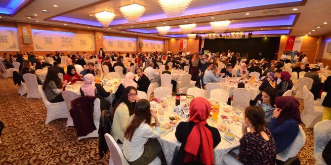 Başkan Çetin Eğitimcilere İftar Verdi