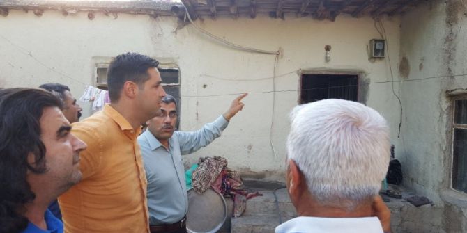 Evi Yanan Aileye Belediye Sahip Çıktı