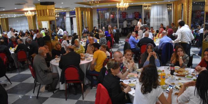 Başkan Mehmet Keleş Belediye Personeli İle İftarını Açtı