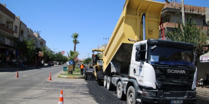 Büyükşehir Asfalt Revize Çalışmalarına Devam Ediyor