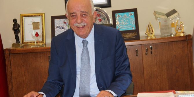 İskenderun’da "Kadir Gecesinde Seccadeni Al Anıt Alanına Gel" Etkinliği